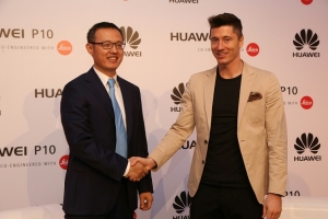 Gwiazdy na premierze  Huawei P10