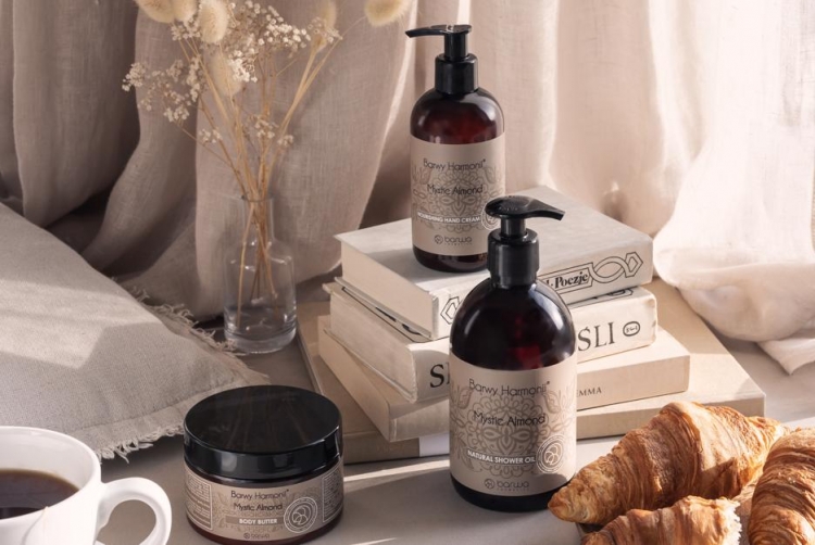 Barwy Harmonii Mystic Almond