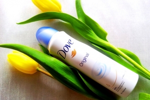Antyperspirant w aerozolu Dove Woman Original