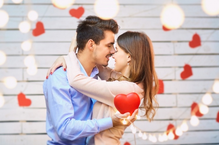 Prezent walentynkowy szyty na miarę w Empik