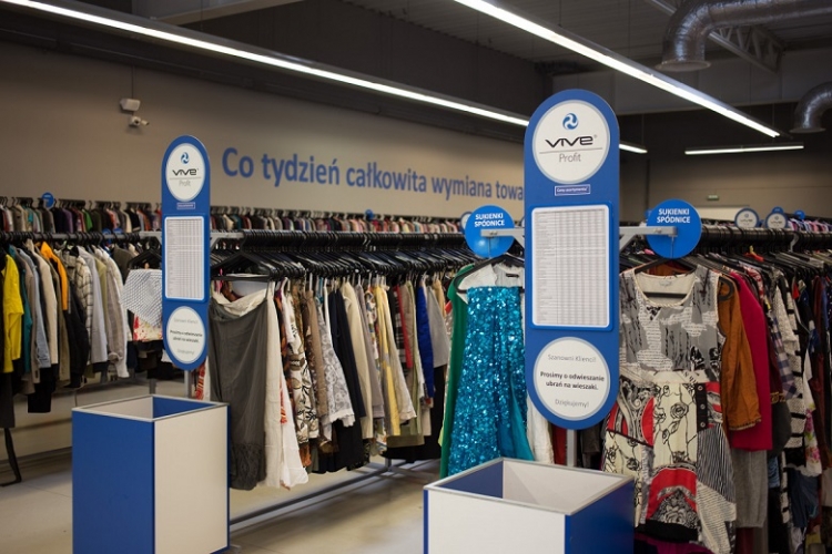 Supermodelka Plus Size w Vive Profit Center