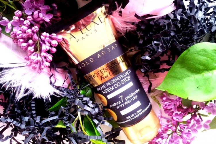 La Luxe Paris Foot Care regenerujący krem do stóp na pękające pięty