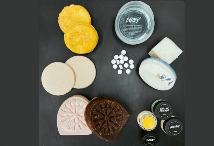 6 kosmetyków Lush idealnych na podróż