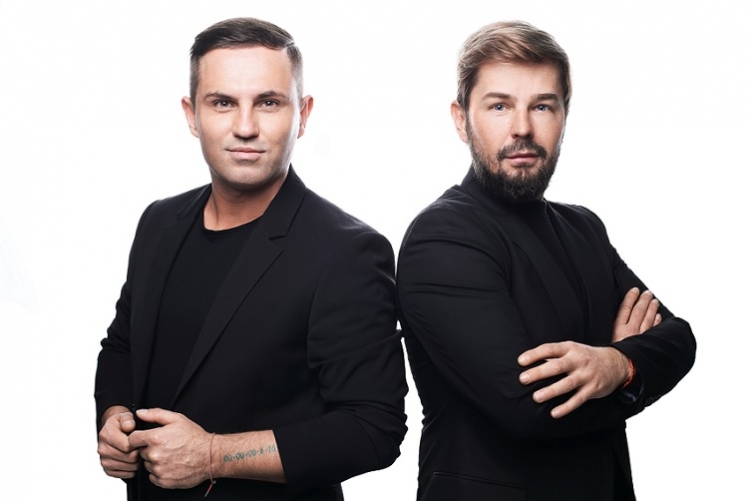 Tomasz Schmidt radzi czego możemy oczekiwać od fryzjera