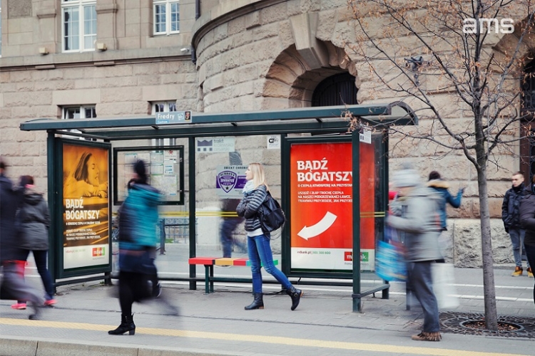 Podgrzewane ławki i efekt głębi od AMS