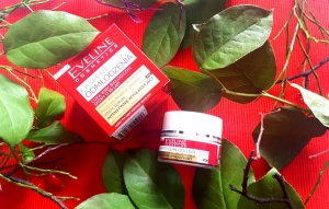 Eveline Ekspert Odmłodzenia 35+ przeciwzmarszczkowy krem-serum