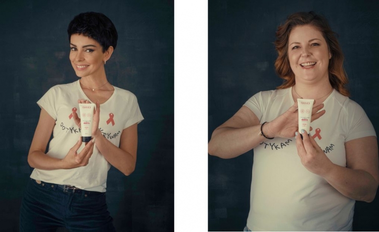 Bandi wspiera kobiety w samobadaniu piersi