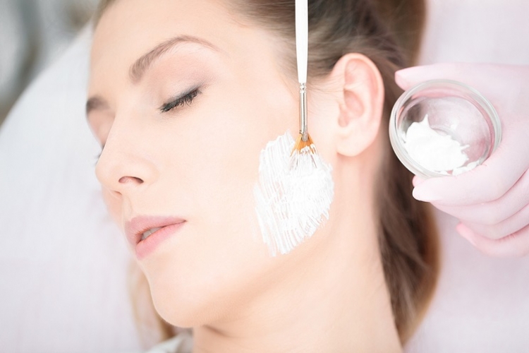 Cera zimą - naczynka i rumień