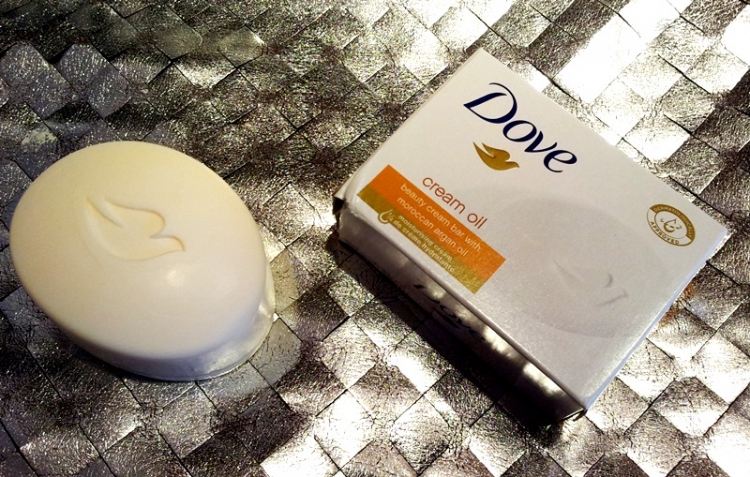 Dove kostka myjąca Cream Oil