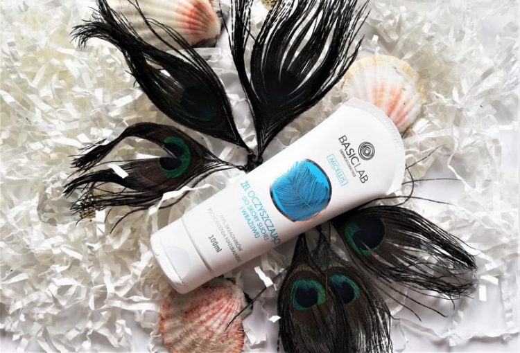 Basiclab żel oczyszczający do skóry suchej i wrażliwej