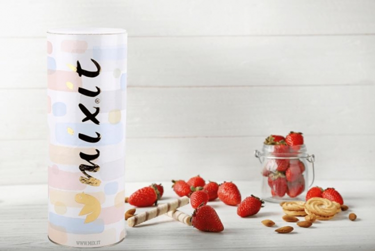 Ciasto truskawkowe na śniadanie z Mixit