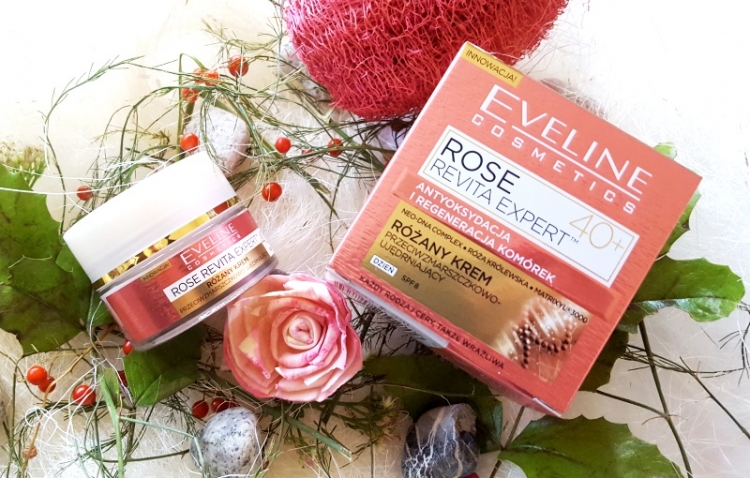 Róże na Dzień Kobiet z Rose Revita Expert od Eveline Cosmetics