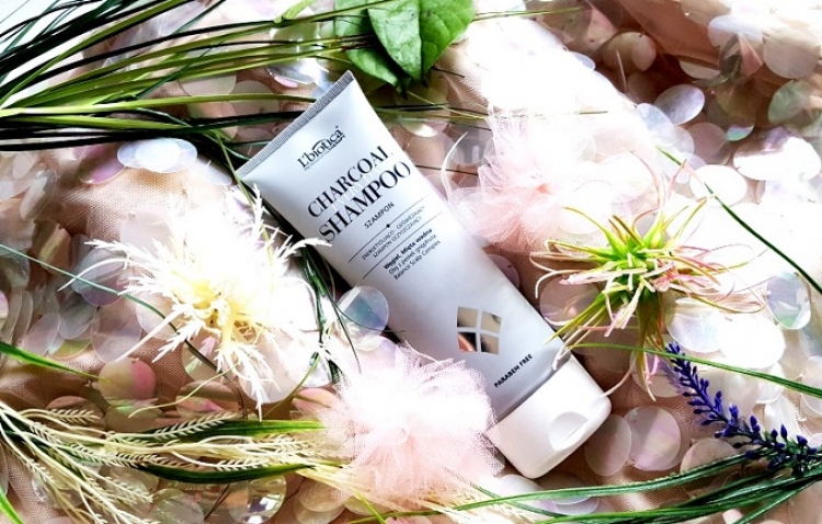 L’biotica Professional Therapy Charcoal szampon oczyszczający