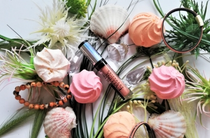 Eveline Cosmetics Holo Collection błyszczyk do ust Nr 121