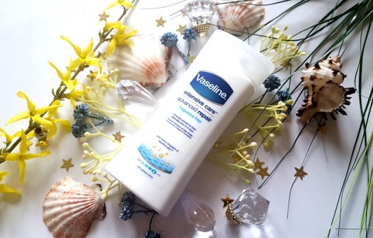 Vaseline Intensive Care balsam do ciała intensywnie regenerujący