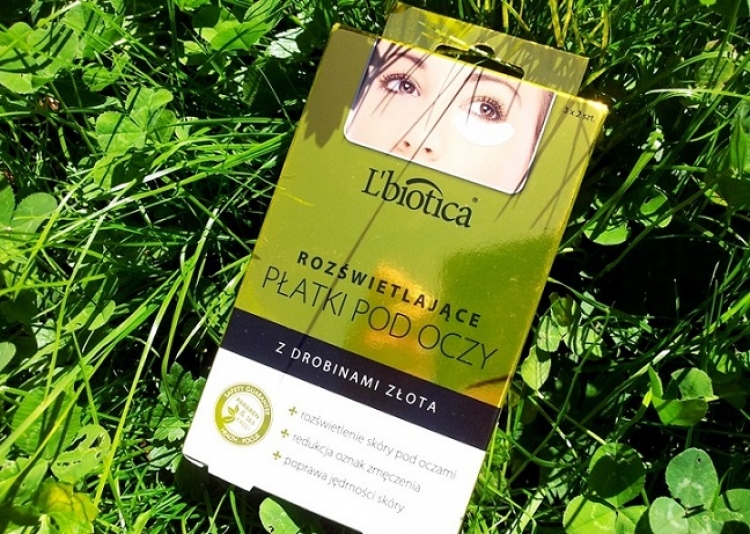 L`biotica rozświetlające płatki pod oczy