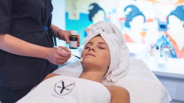 Ferulic Acid Peel - zabieg na przebarwienia