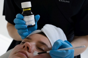 Kwas laktobionowy w kosmetykach Yasumi