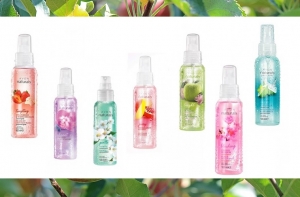 Mgiełki do ciała Avon Naturals