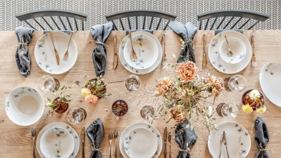 Wyjątkowe nakrycia stołu i dekoracje od Fyrklövern