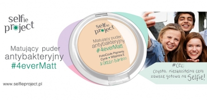 Selfie Project Matujący puder antybakteryjny
