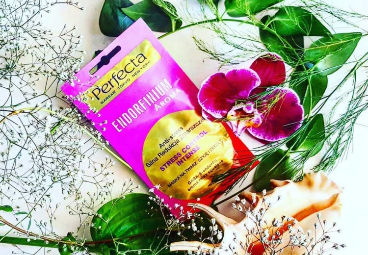 Perfecta Endorfinium Aroma maska na twarz, szyję i dekolt