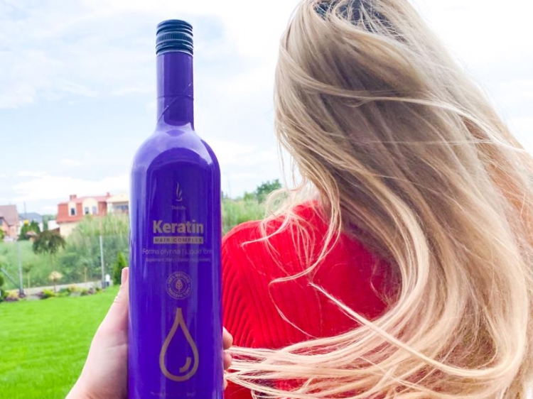 Jak zadbać o włosy latem?