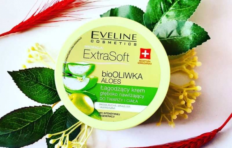 Eveline Cosmetics Extra Soft bioOliwka & Aloes łagodzący krem