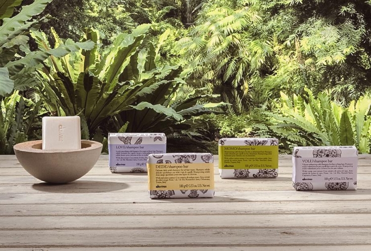 Nowe szampony w kostce Davines Essential Haircare