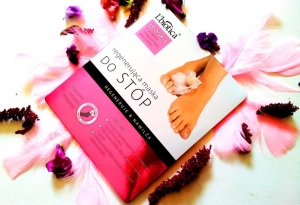 L’biotica regenerująca maska do stóp w postaci skarpetek