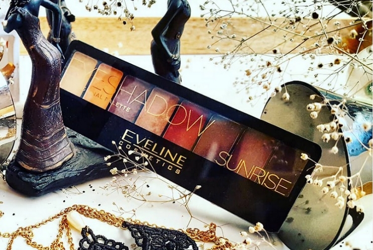 Eveline Cosmetics paleta cieni Sunrise
