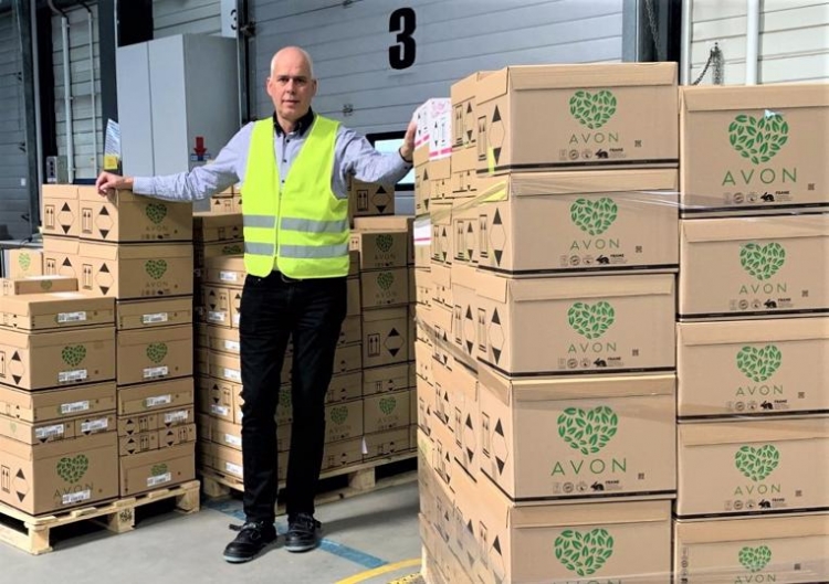 Avon włącza się w walkę z koronawirusem