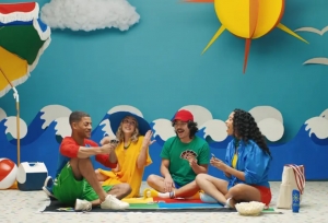 Wakacje z Kinem na Leżakach i kartami UNO