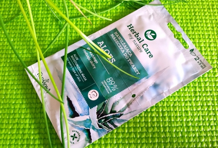 Farmona Herbal Care nawilżająca maseczka do twarzy Aloes