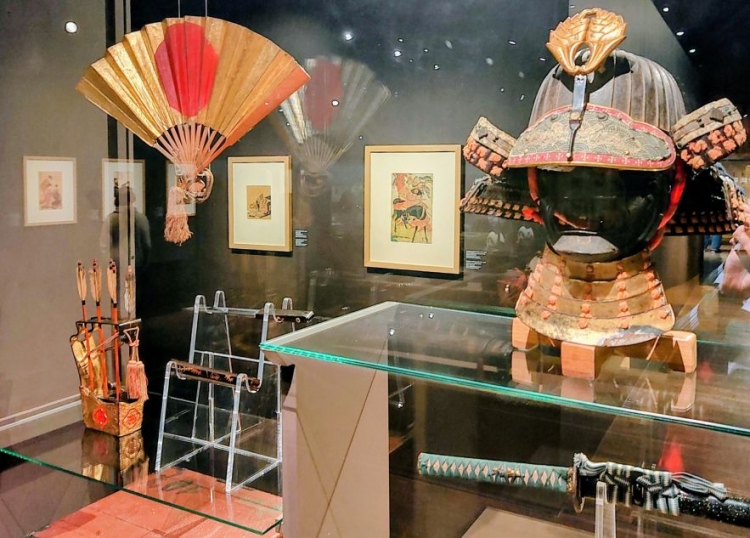 Japońska laka w sztuce użytkowej