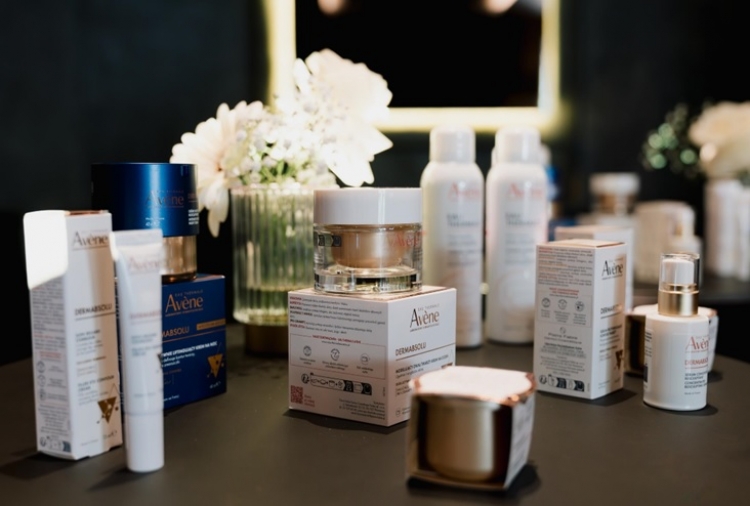 Holistyczna pielęgnacja w duchu pro-age z Avene