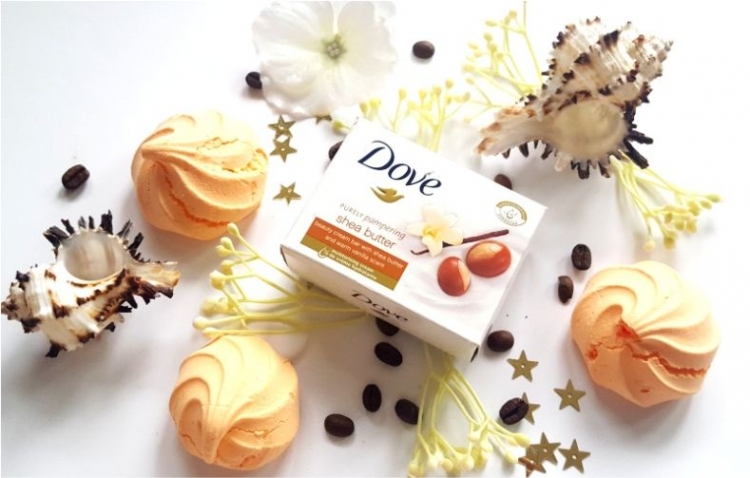Dove kremowa kostka myjąca Shea Butter
