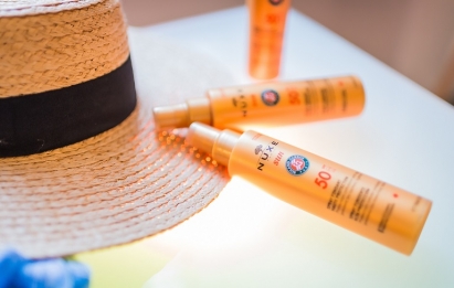 Nowość Nuxe Sun ochronny spray do twarzy i ciała SPF 50