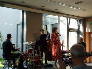 Koncert jazzowy zespołu Bailian (百莲)