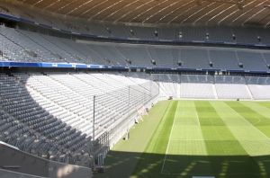 Kibice przenoszą się ze stadionów i telewizji do Internetu