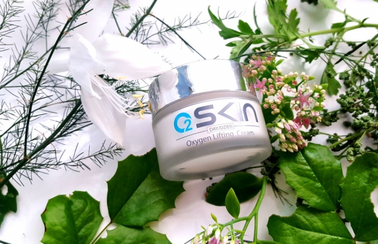 O2 Skin Oxygen Lifting Day Cream
