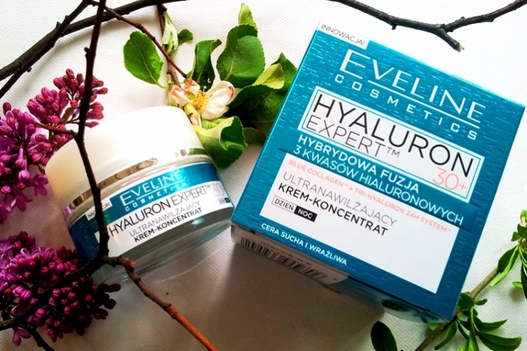 Eveline Hyaluron Expert ultranawilżający krem 30+