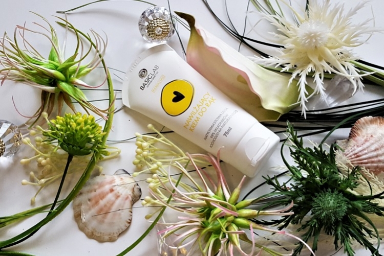 Basiclab Famillias krem nawilżający do rąk