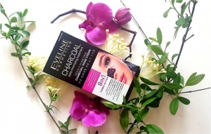 Eveline Cosmetics Charcoal węglowy zabieg odblokowujący pory 8 w 1