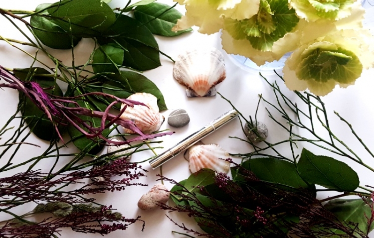 L’Oréal Paris True Match Touche Magique korektor rozświetlający