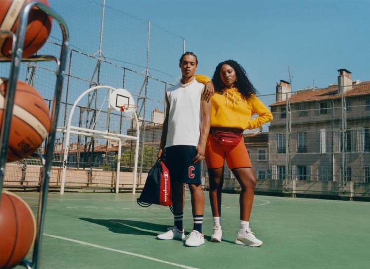 Champion wkracza na półki CCC