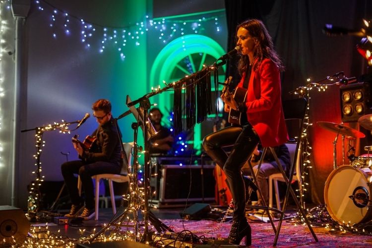 Kowalska śpiewa dla fanów Fortuny