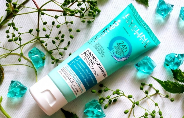 Eveline Facemed+ drobnoziarnisty peeling oczyszczający 3 w 1
