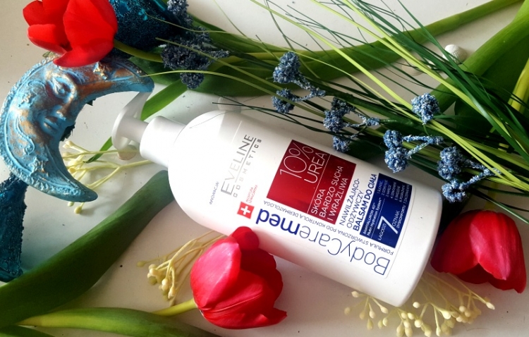 Eveline nawilżająco-odżywczy balsam 10% urea BodyCare Med+